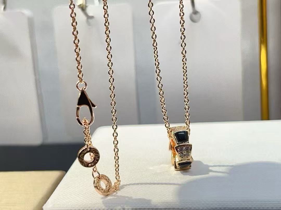 BVLGAR1 スネークボーン ダイヤモンドネックレス【50％割引+送料無料】