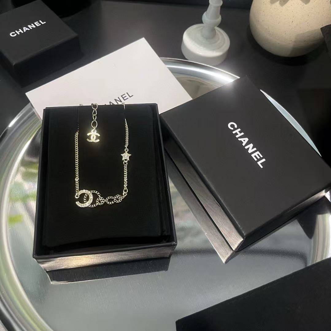 CHANE1 ダブルC 透かし彫りチェーン ココネックレス【50％割引+送料無料】