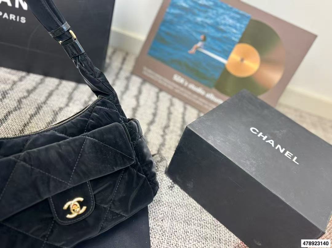 CHANE1 スキーアンダーアームバッグ【50％割引+送料無料】