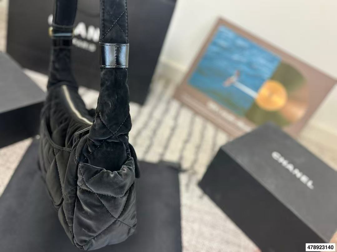 CHANE1 スキーアンダーアームバッグ【50％割引+送料無料】