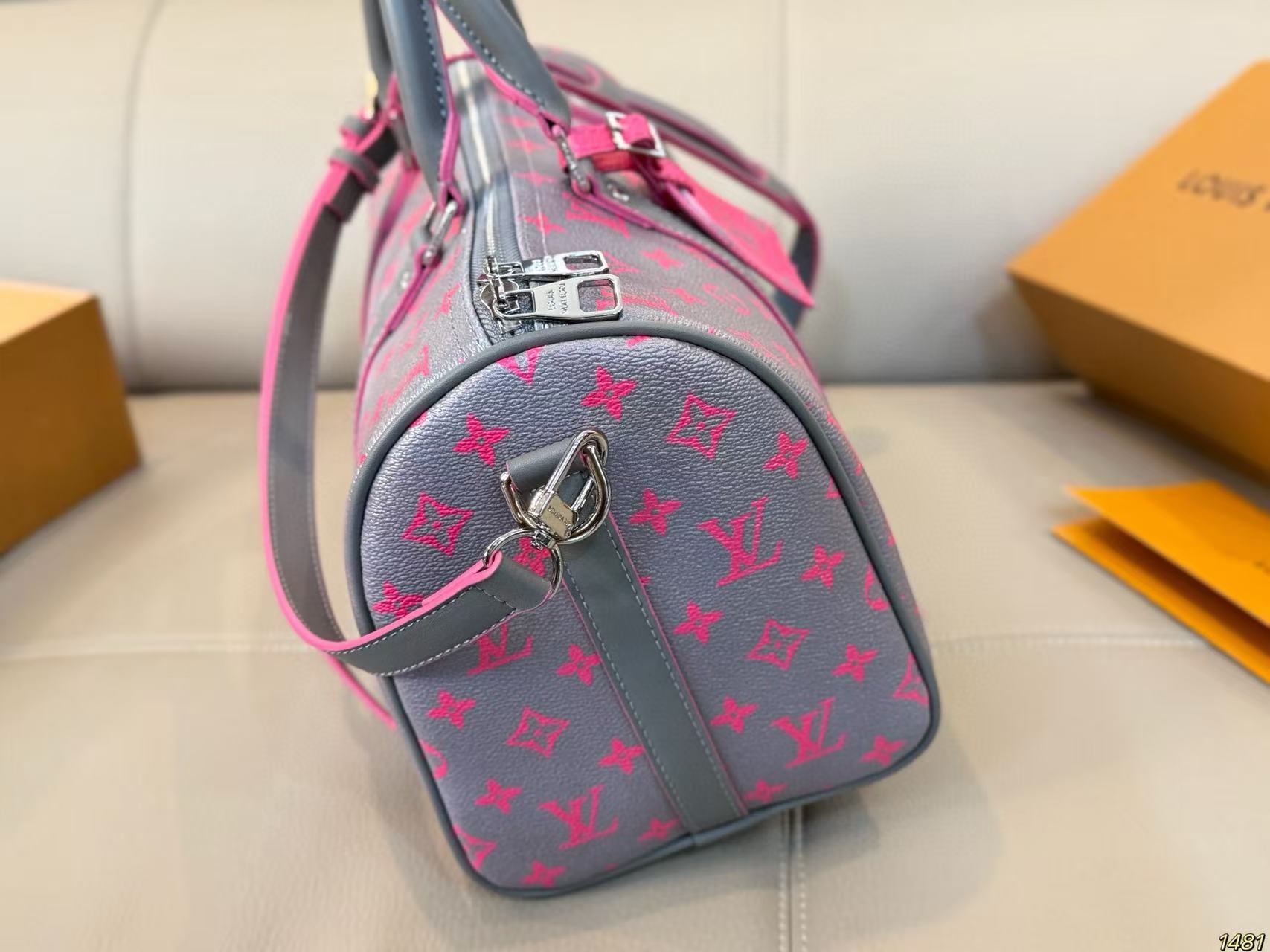 LV keepallピンクの旅行バッグ【50％割引+送料無料】