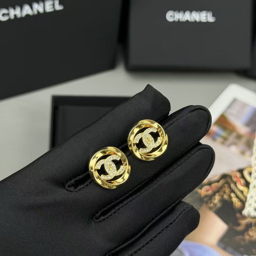 CHANE1 ラウンド ダブルC ダイヤモンド スタッドピアス【50％割引+送料無料】