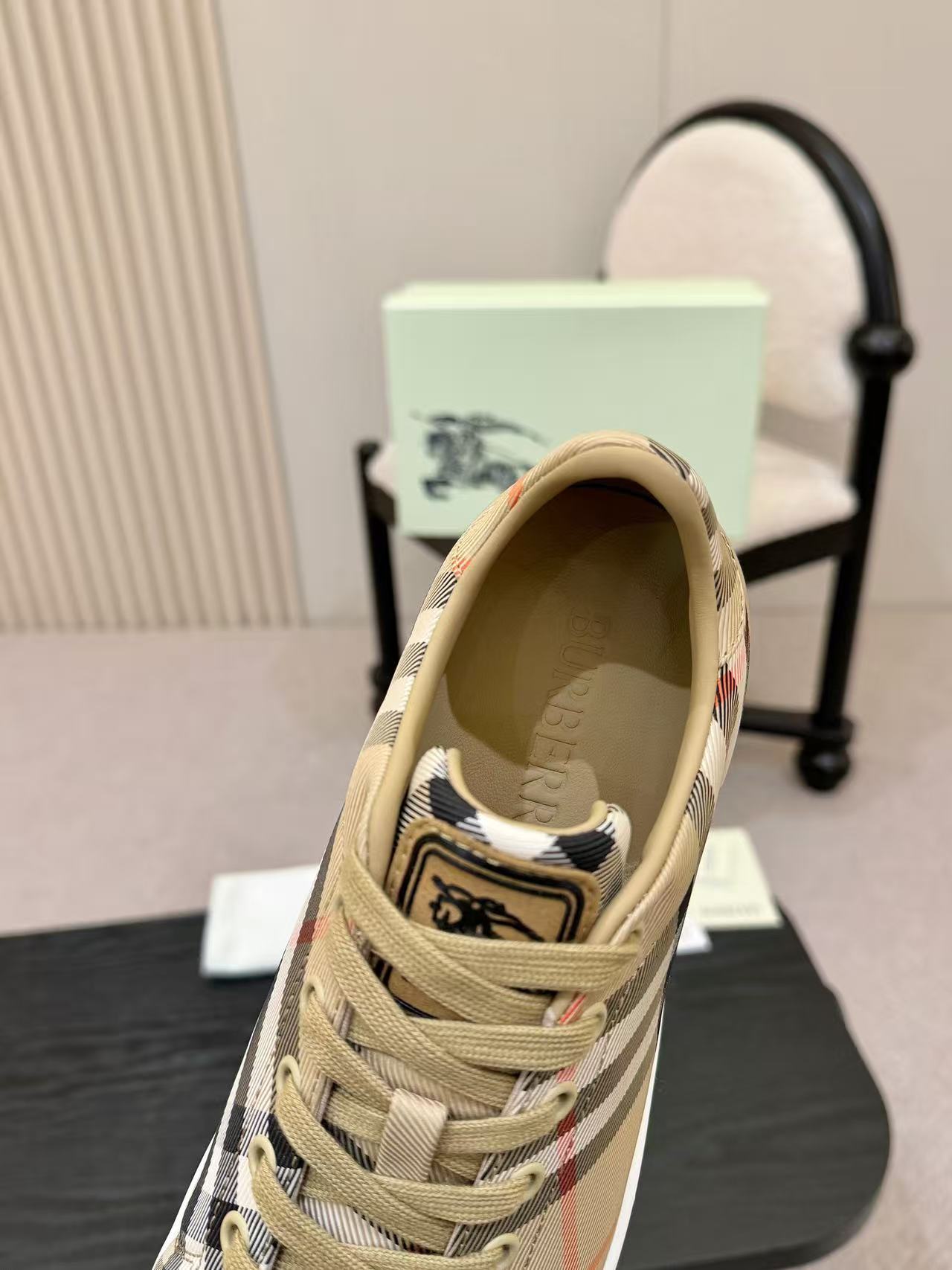 BUR8ERRY 高品質チェック柄メンズカジュアルシューズ【50％割引+送料無料】