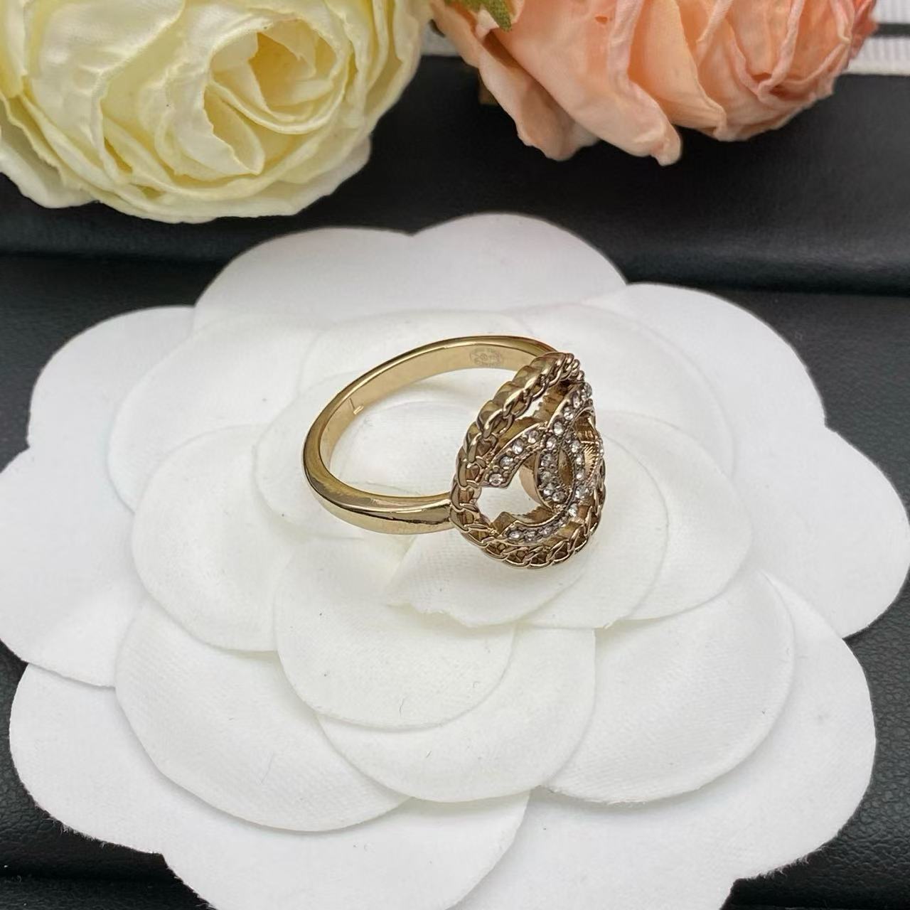 CHANE1 ダブルC ダイヤモンドセット オープンワーク リング【50％割引+送料無料】