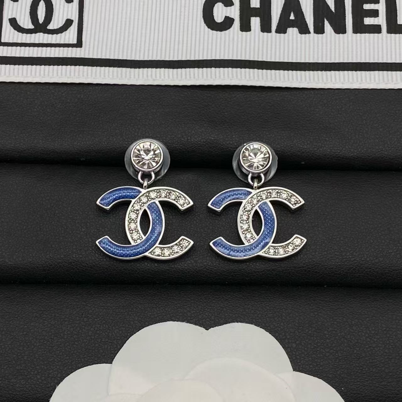 CHANE1 ダブルC セミダイヤモンド スタッドピアス【50％割引+送料無料】