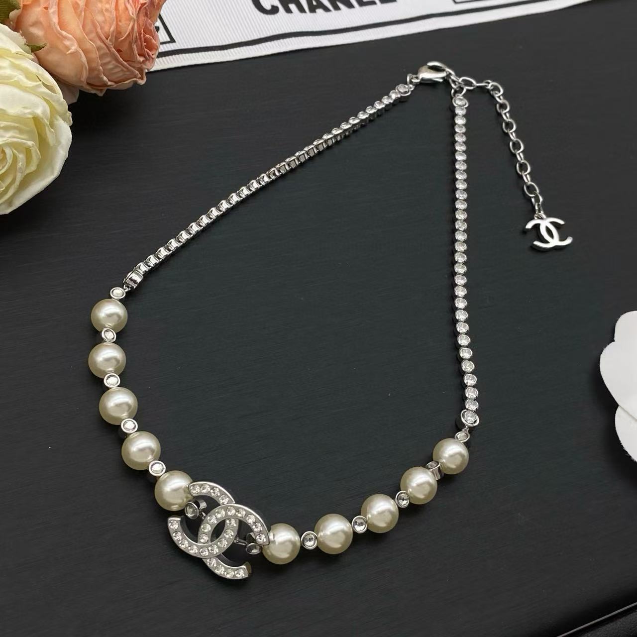 CHANE1 ダブルC ダイヤモンド＆パールネックレス【50％割引+送料無料】