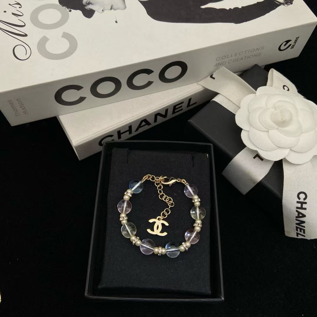 CHANE1 カラーガラス ダブルC ブレスレット【50％割引+送料無料】