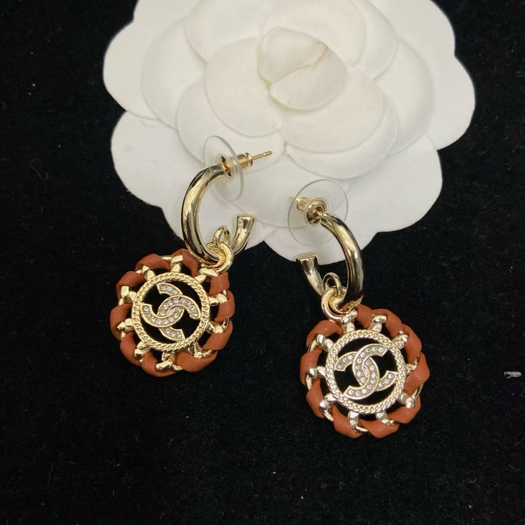 CHANE1 ダブルC ホローアウト イヤリング【50％割引+送料無料】