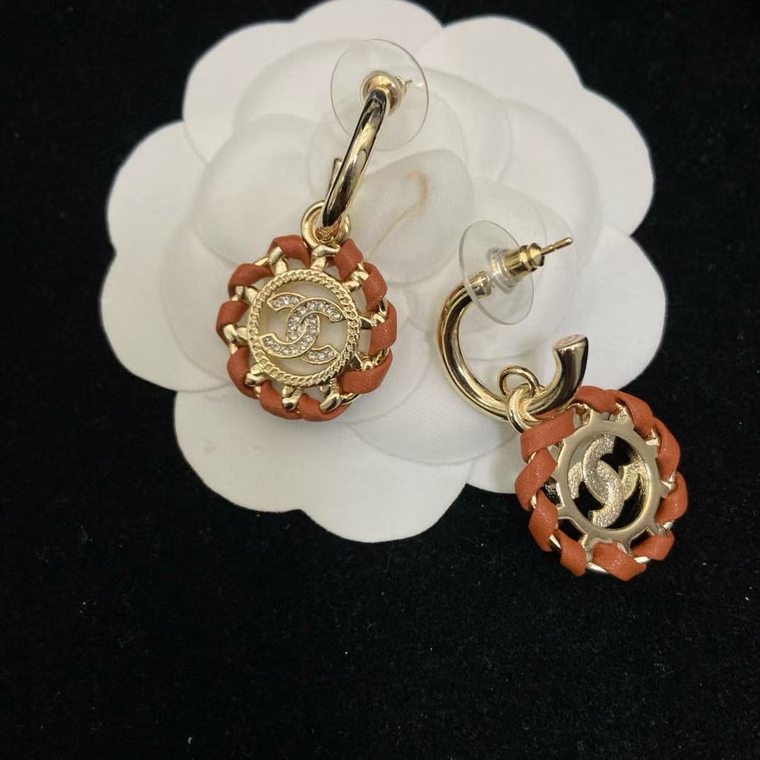 CHANE1 ダブルC ホローアウト イヤリング【50％割引+送料無料】