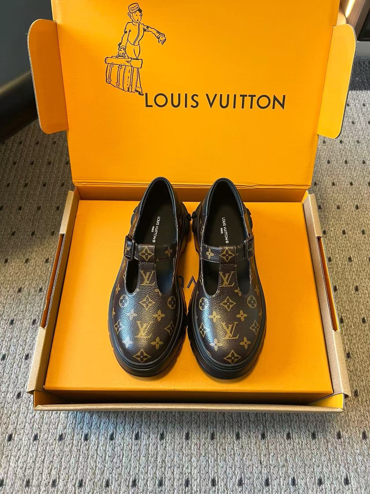 LVの高品質プリントプラットフォームシューズ【50％割引+送料無料】
