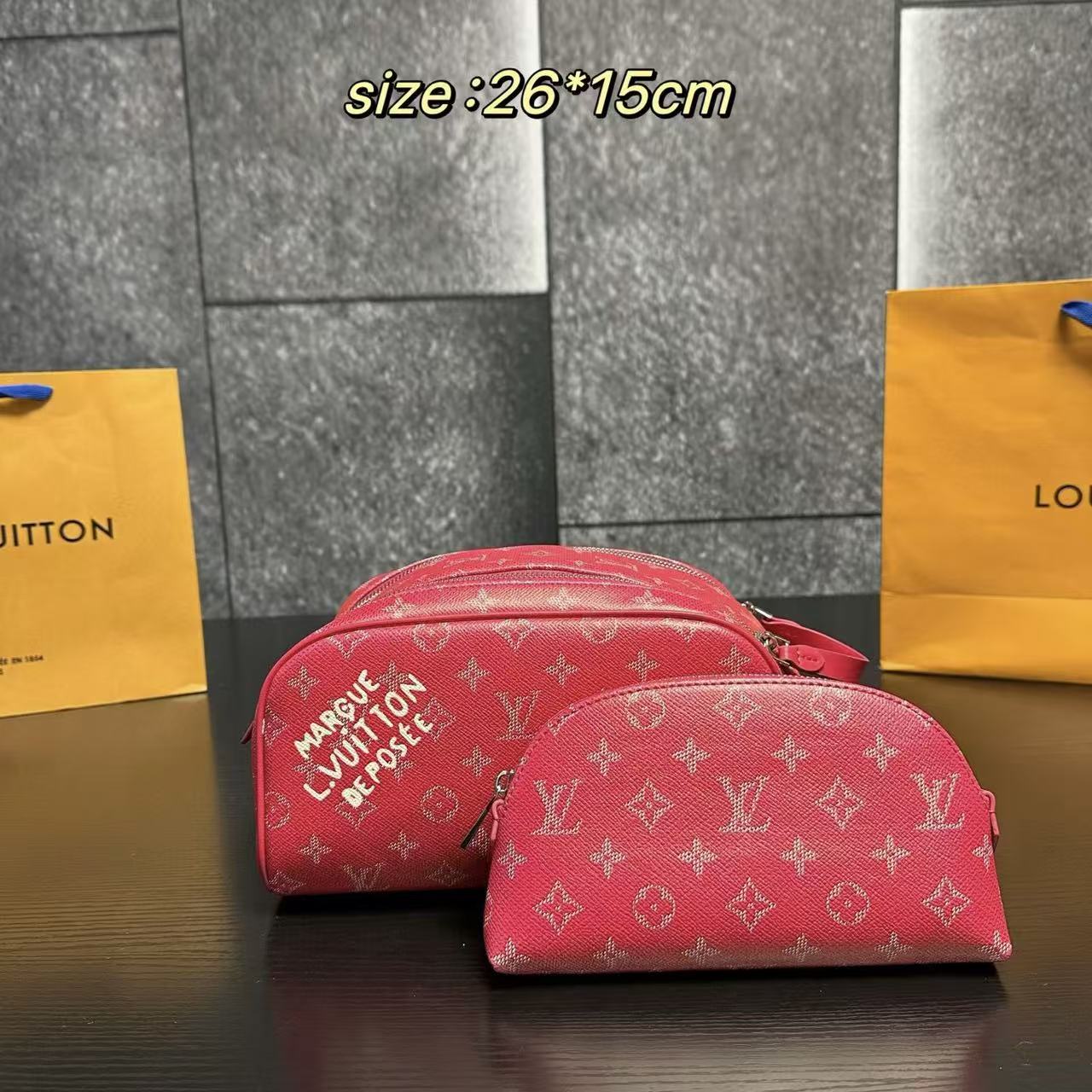 LV メンズ トイレタリーバッグ【50％割引+送料無料】