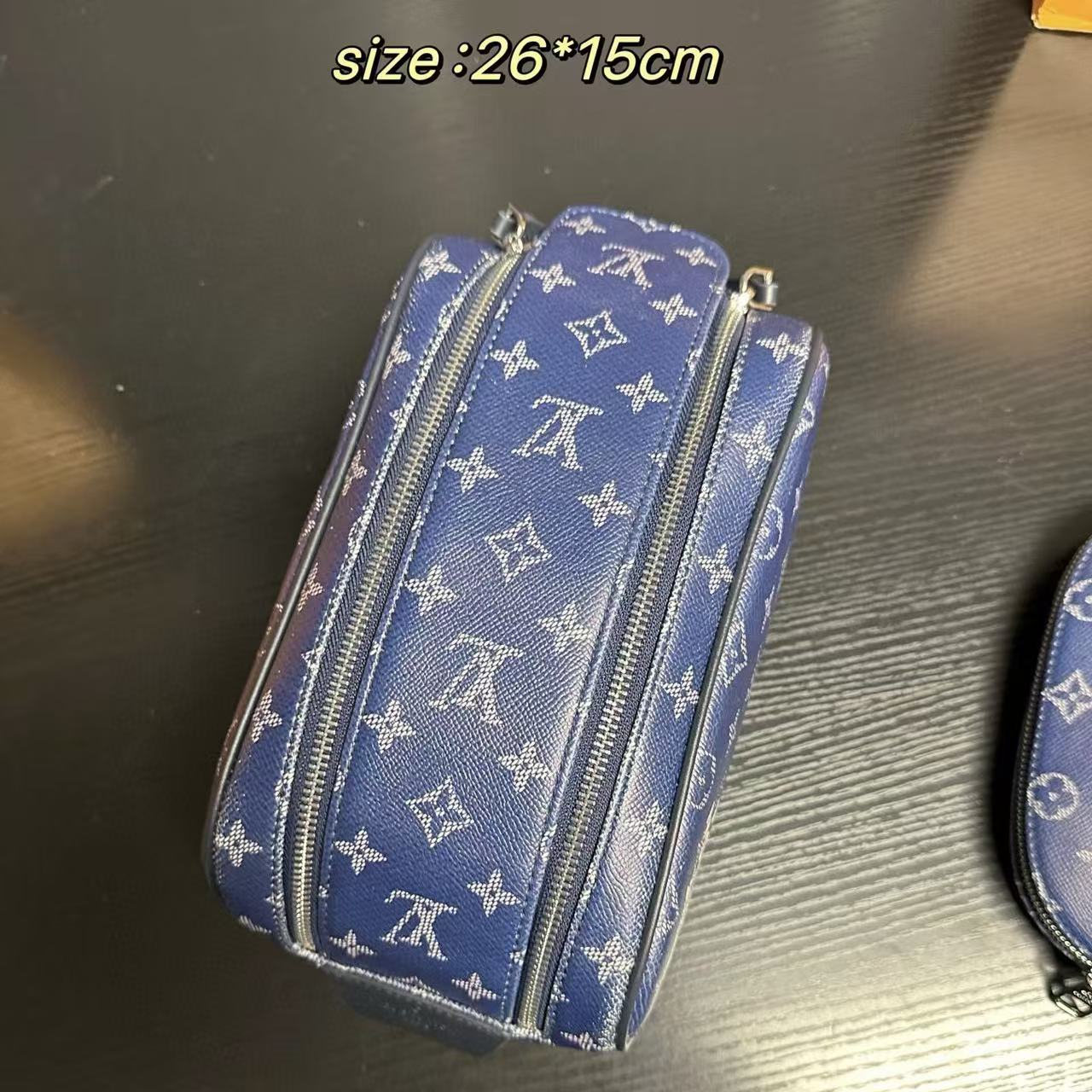 LV メンズ トイレタリーバッグ【50％割引+送料無料】