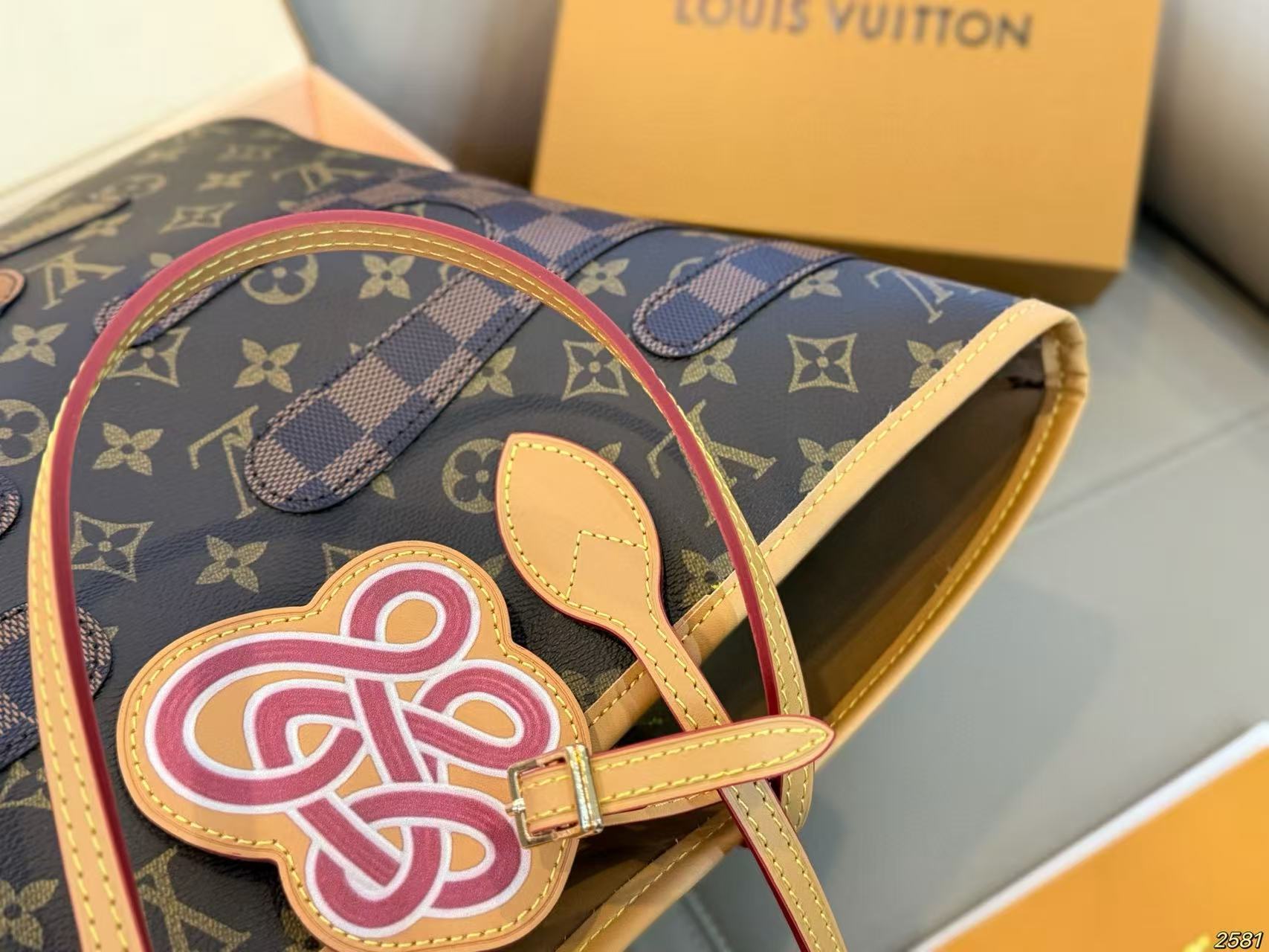 LV neverfull買い物袋【50％割引+送料無料】