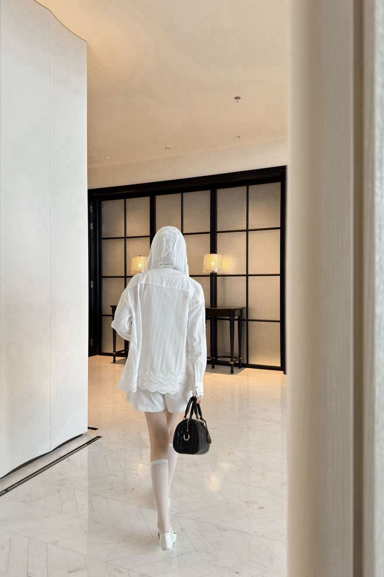 DIOR フード付きレースシャツ【50％割引+送料無料】