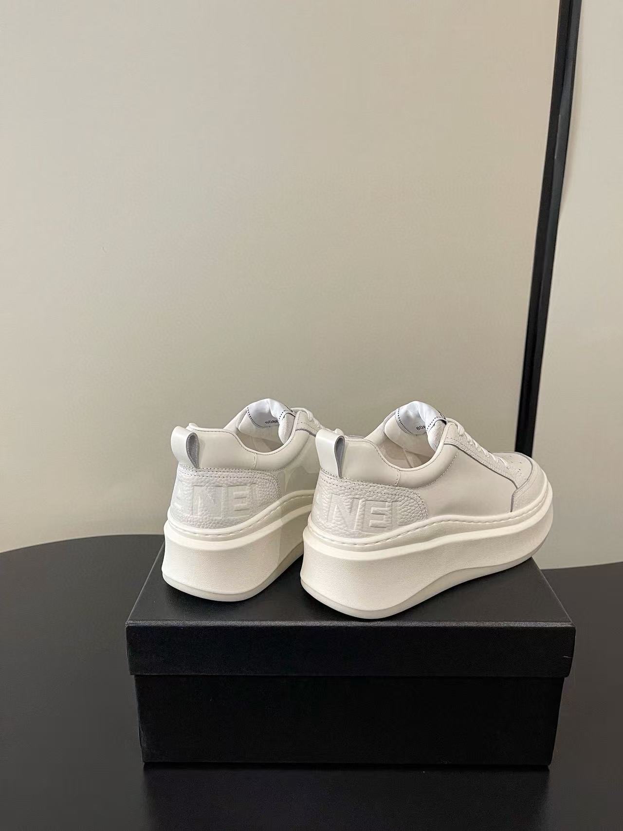 CHANE1 高品質レースアップカジュアルシューズ【50％割引+送料無料】