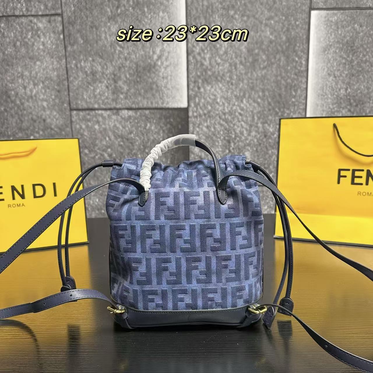 FEND1FF デニムフロックバックパック【50％割引+送料無料】