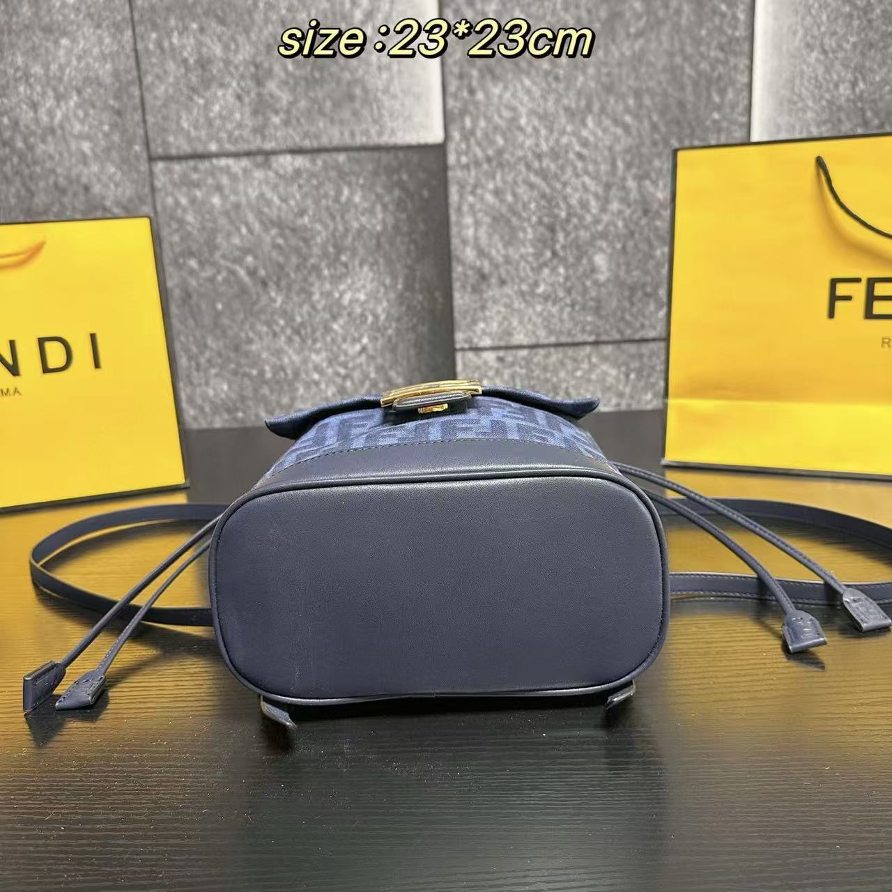 FEND1FF デニムフロックバックパック【50％割引+送料無料】