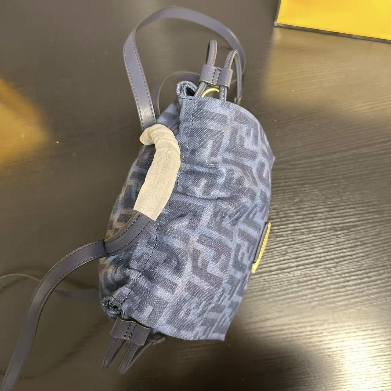 FEND1FF デニムフロックバックパック【50％割引+送料無料】