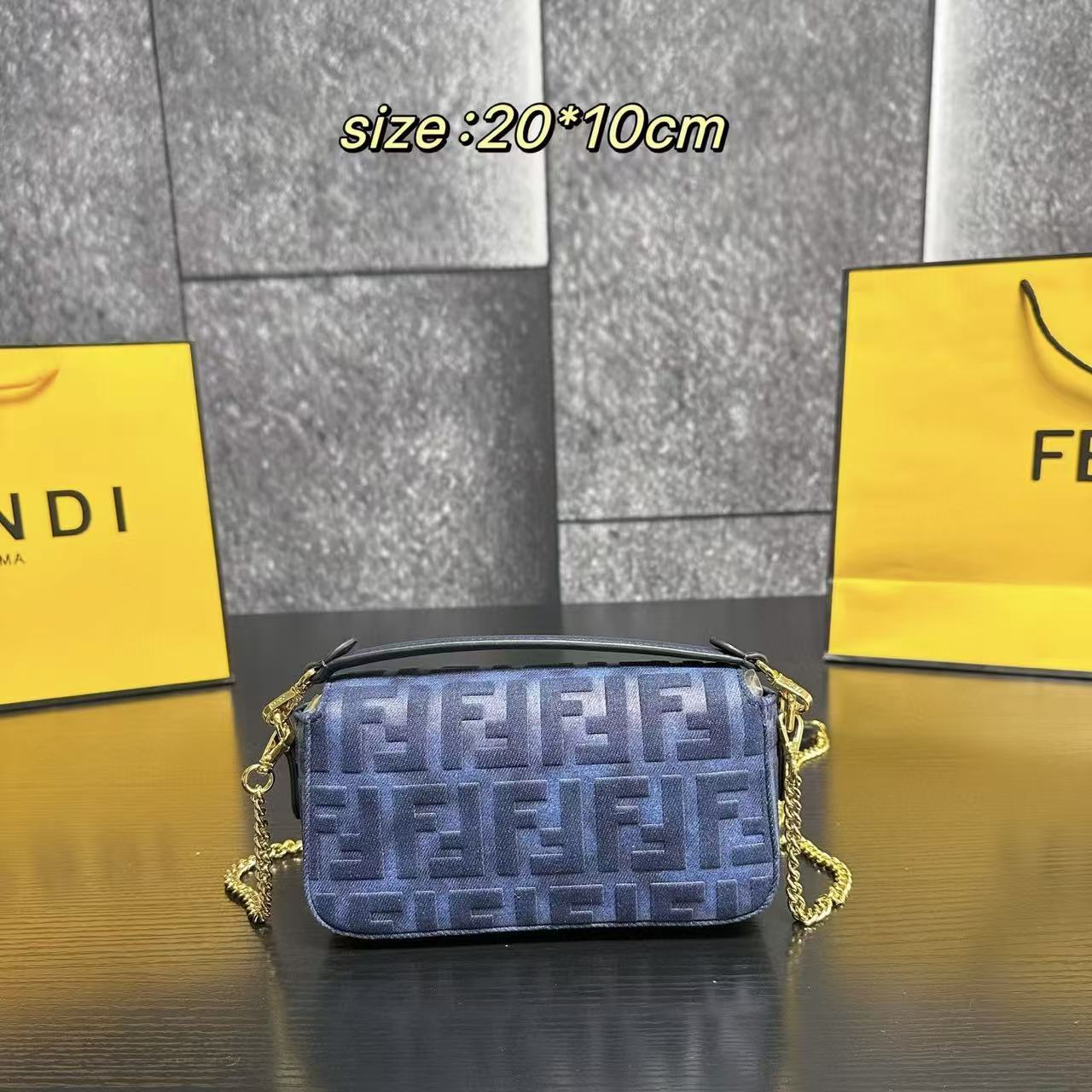 FEND1FF ジャカードチェーンバッグ【50％割引+送料無料】