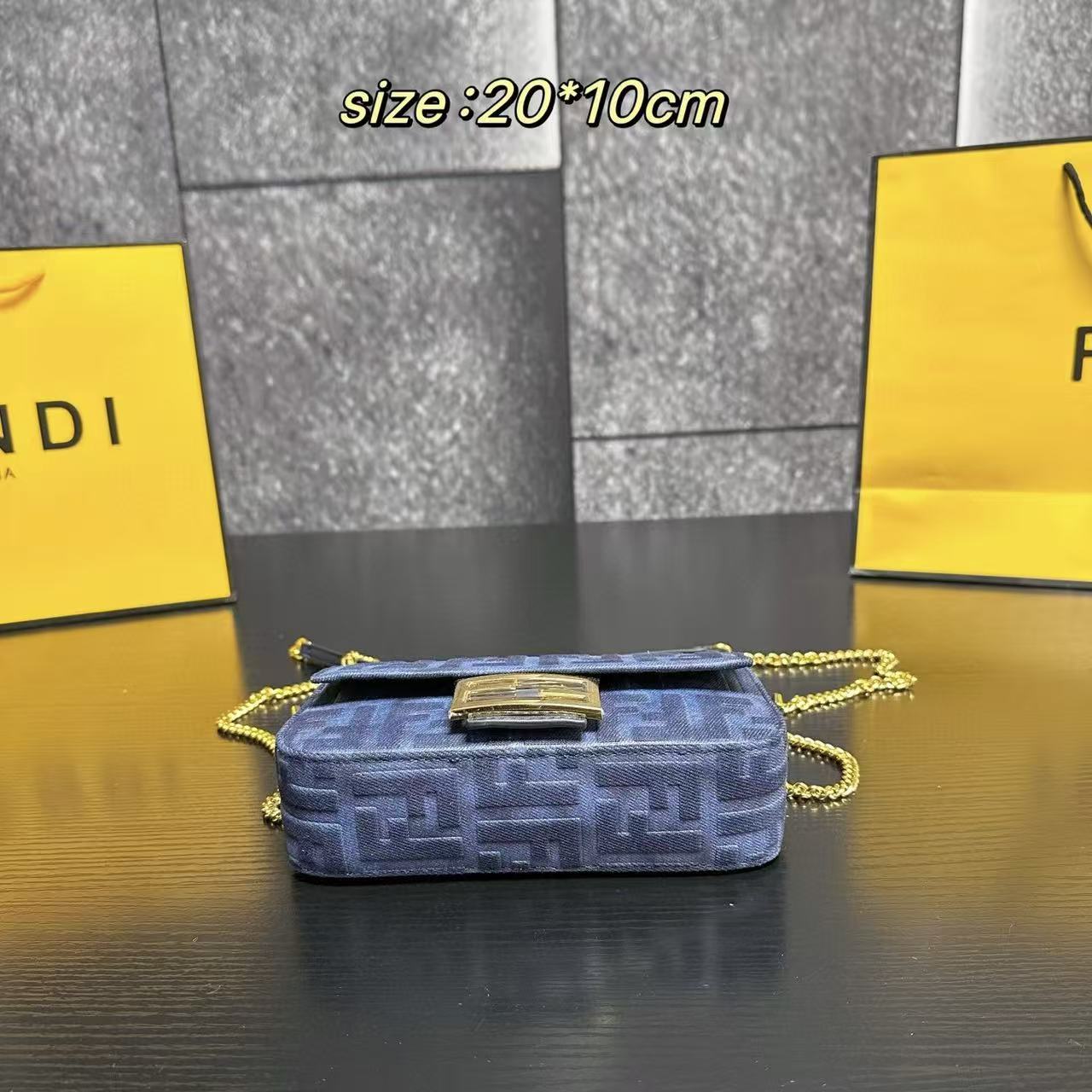 FEND1FF ジャカードチェーンバッグ【50％割引+送料無料】