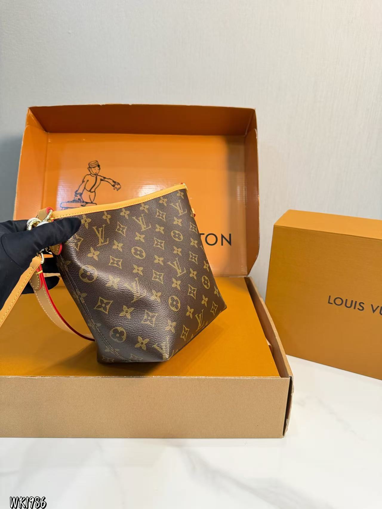 CHANE1 チェーンバケットバッグ【50％割引+送料無料】