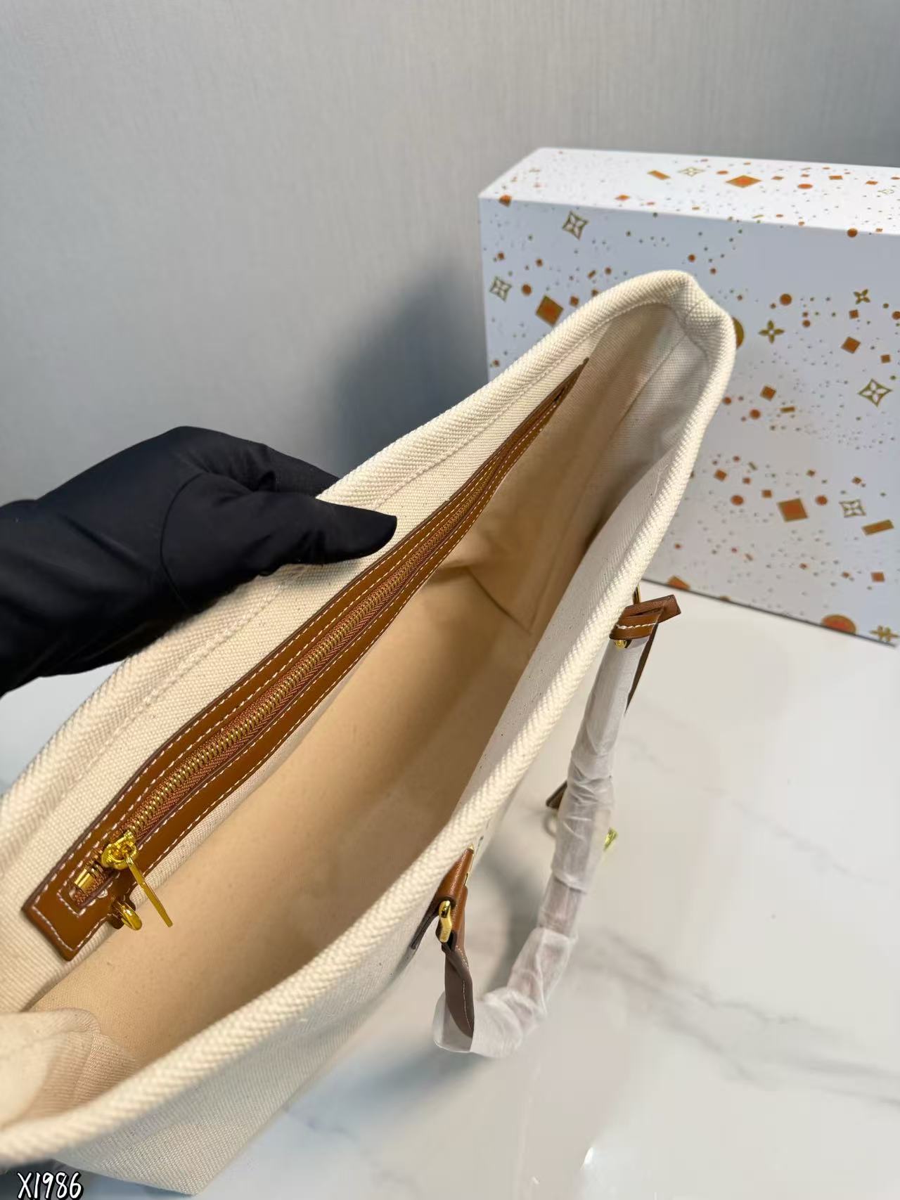 CEL1NE キャンバスレターショッピングバッグ【50％割引+送料無料】