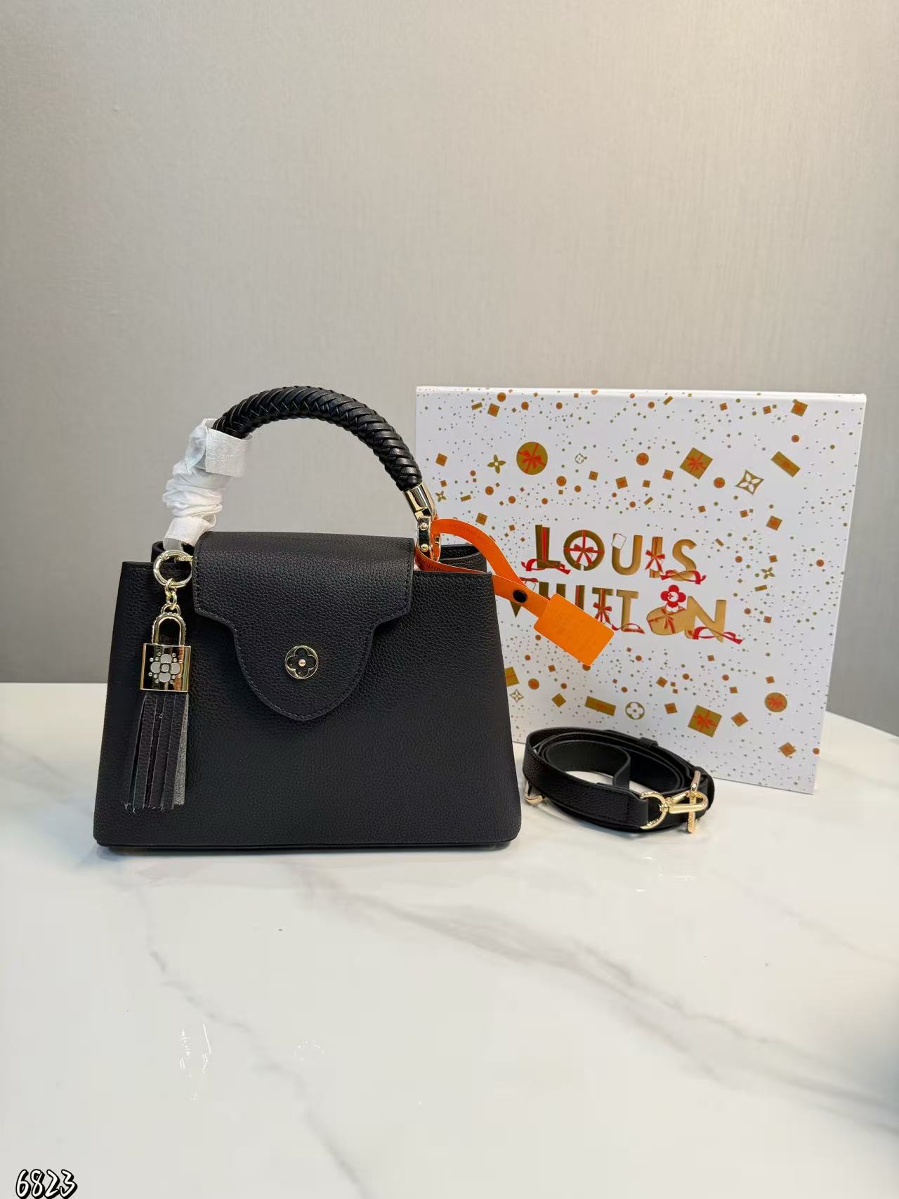 LV Capucinesハンドバッグ【50％割引+送料無料】