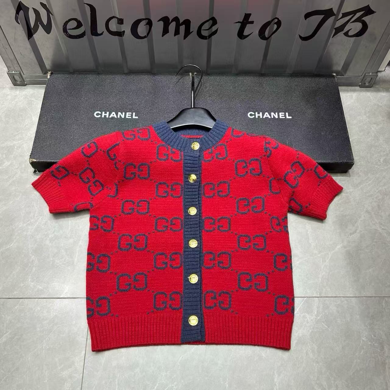 GUCC1 メタルボタン ウール セーター【50％割引+送料無料】