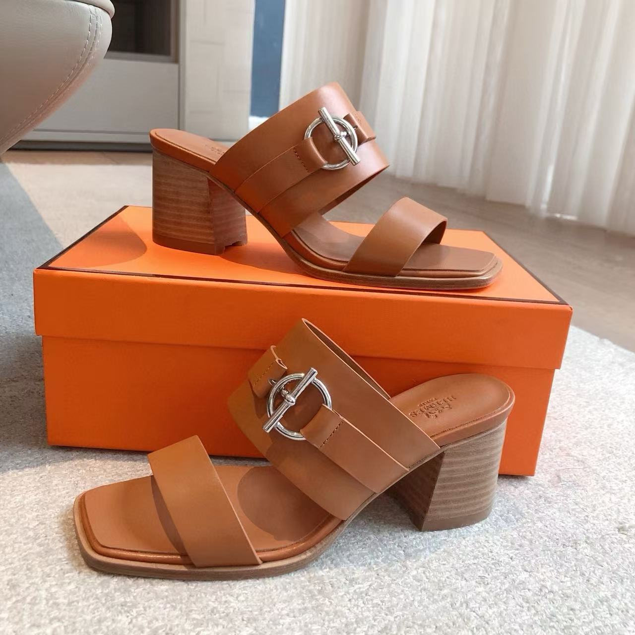 HERME5 高品質ハードウェアバックルローヒールシューズ【50％割引+送料無料】