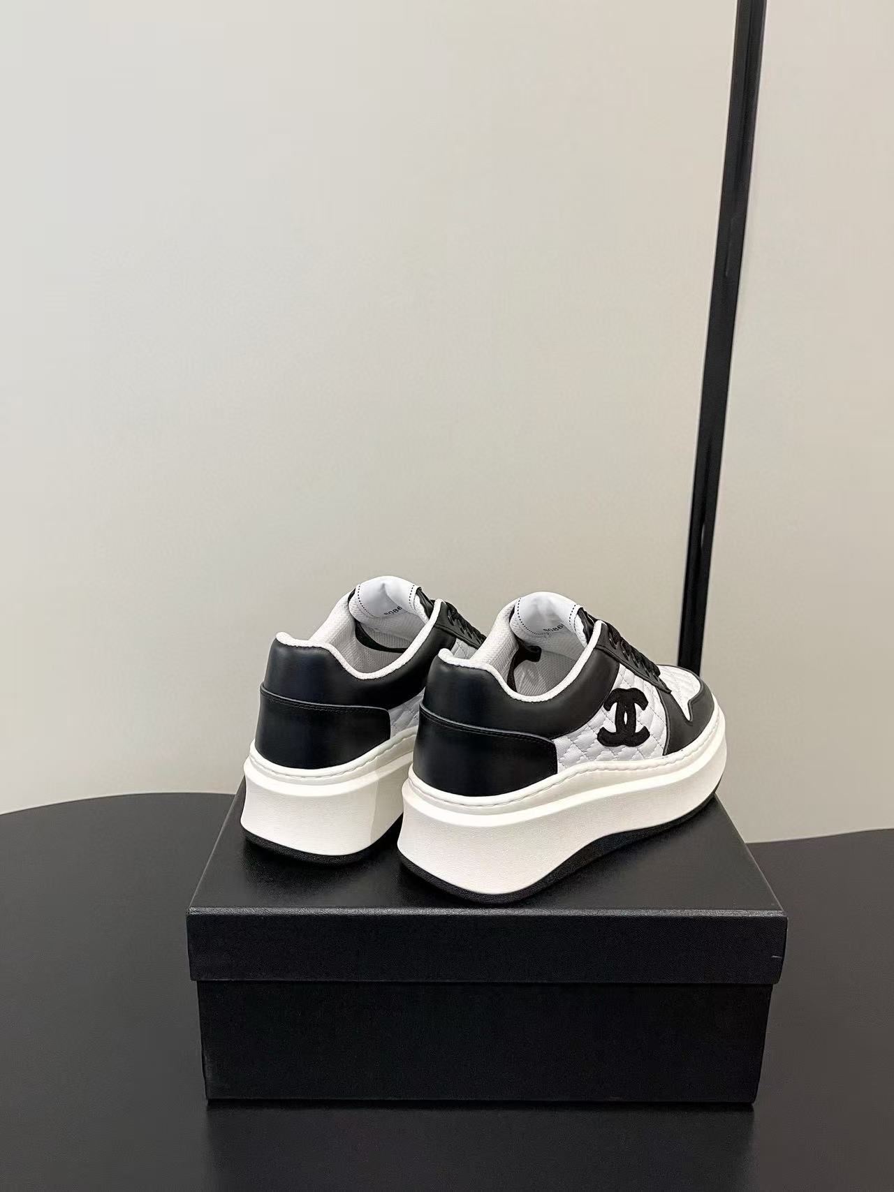 CHANE1 高品質ダブルCプラットフォームシューズ【50％割引+送料無料】