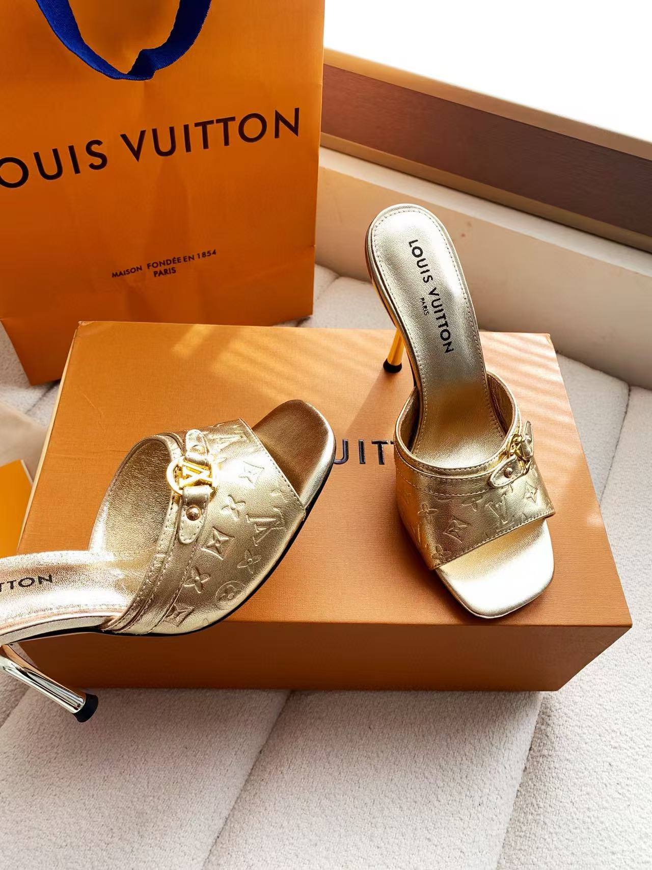 LVの高品質牛革プリントハイヒール【50％割引+送料無料】