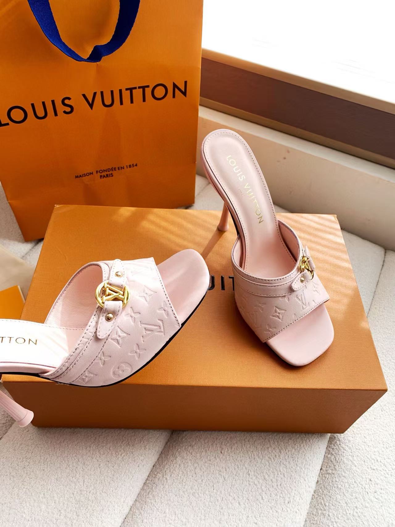 LVの高品質牛革プリントハイヒール【50％割引+送料無料】