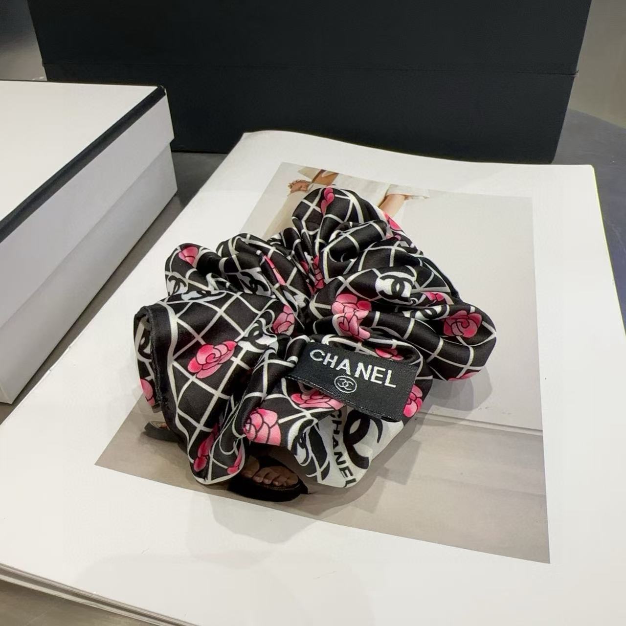 CHANE1 プリントヘアタイ【50％割引+送料無料】