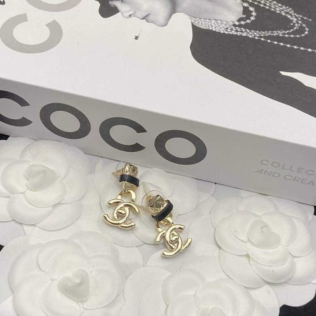 CHANE1 ダブルC クラシックチェック イヤリング【50％割引+送料無料】