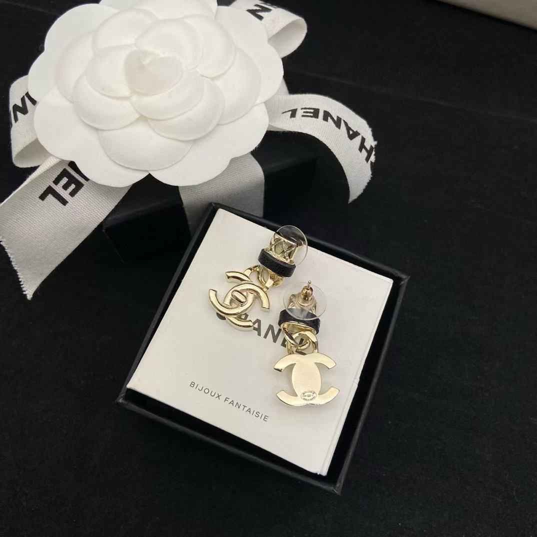 CHANE1 ダブルC クラシックチェック イヤリング【50％割引+送料無料】