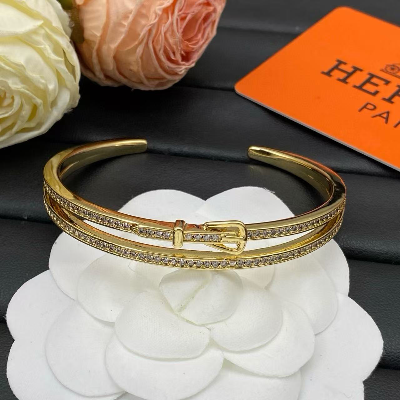 HERME5 ダイヤモンドをちりばめたブレスレット【50％割引+送料無料】