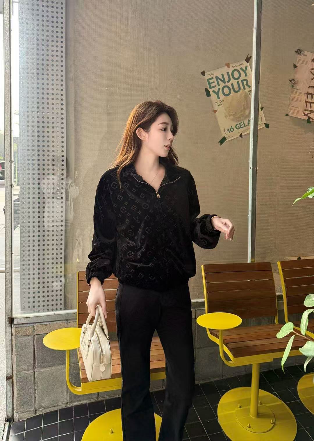 LVプリントベルベットコート【50％割引+送料無料】