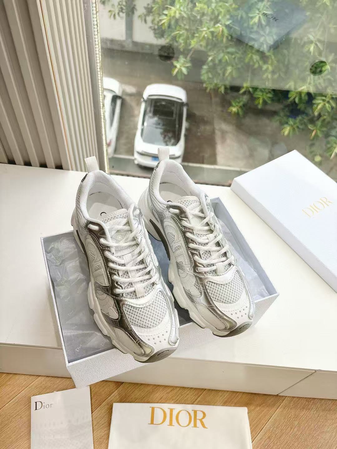 DIORの高品質CDレターカジュアルシューズ【50％割引+送料無料】