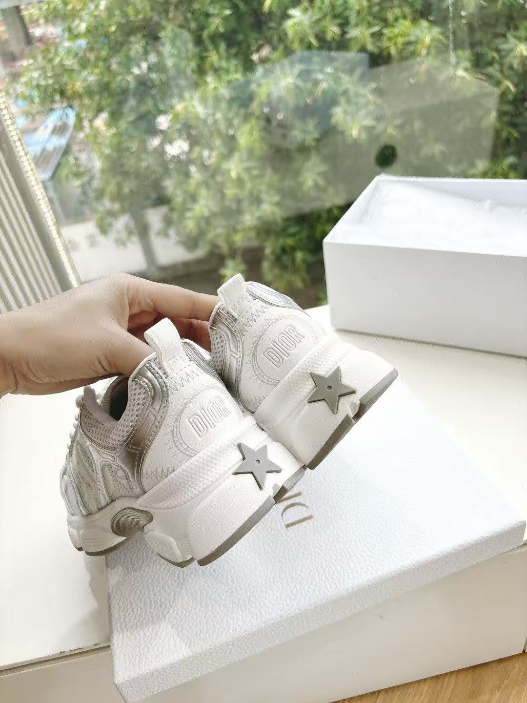 DIORの高品質CDレターカジュアルシューズ【50％割引+送料無料】