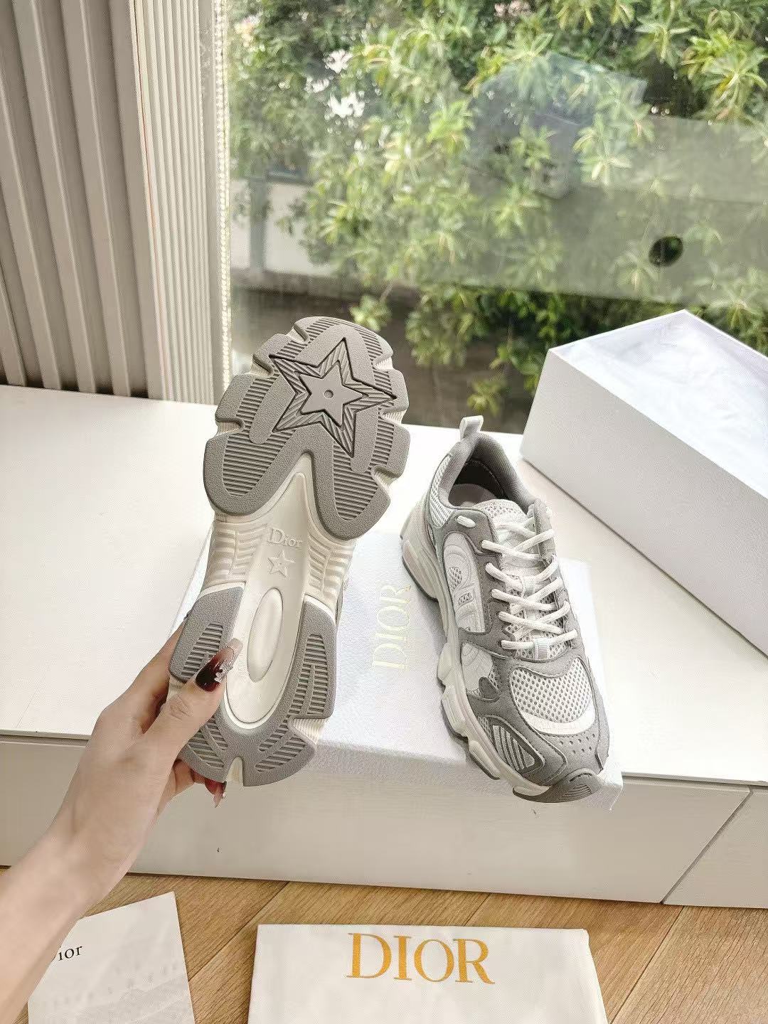 DIORの高品質CDレターカジュアルシューズ【50％割引+送料無料】