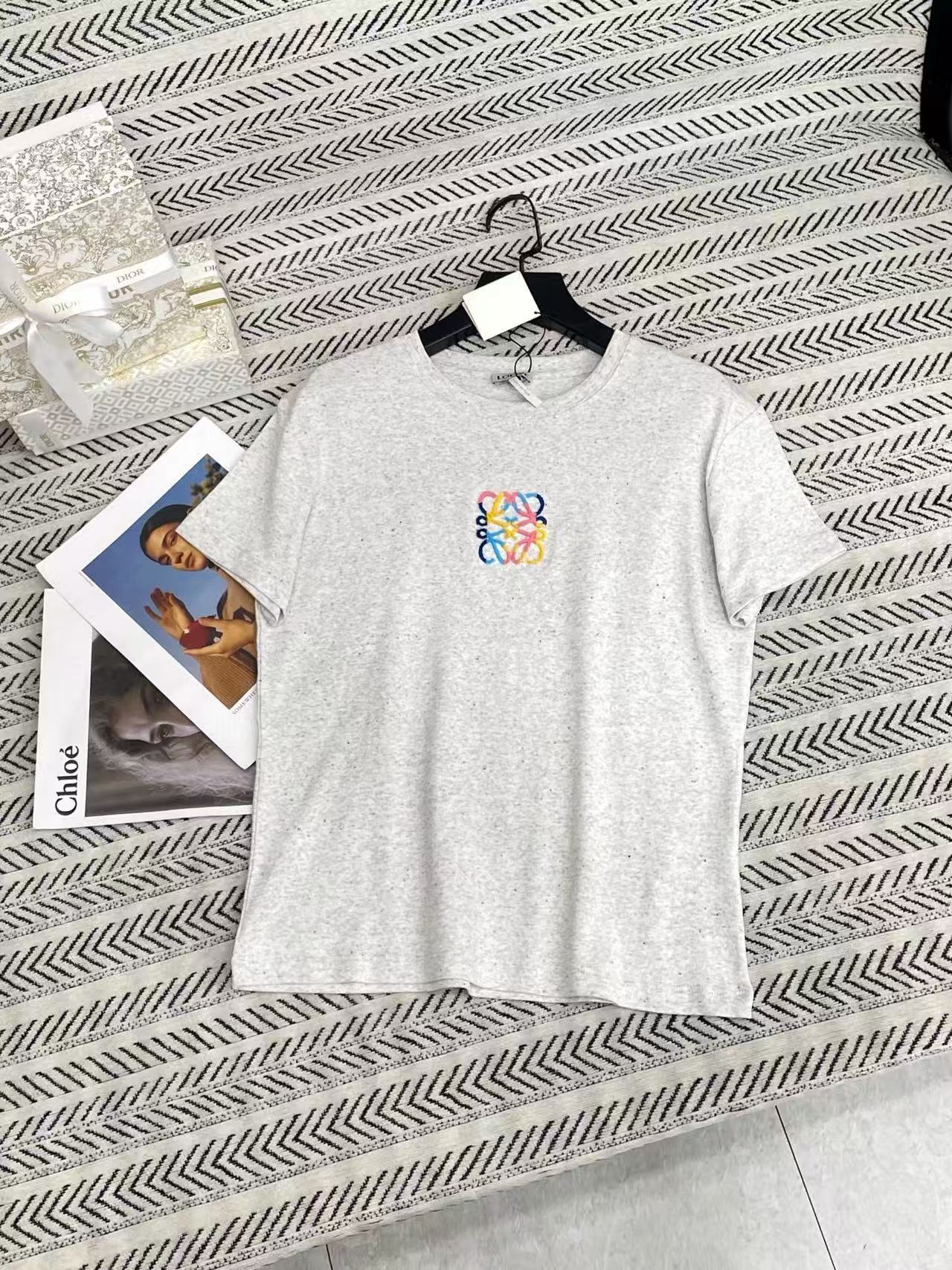 L0WEW スノーフレーク ロゴ Tシャツ【50％割引+送料無料】