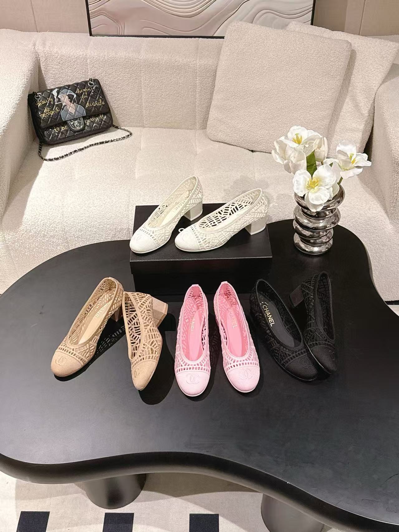 CHANE1 高品質ダブルC 中空ローヒールシューズ【50％割引+送料無料】