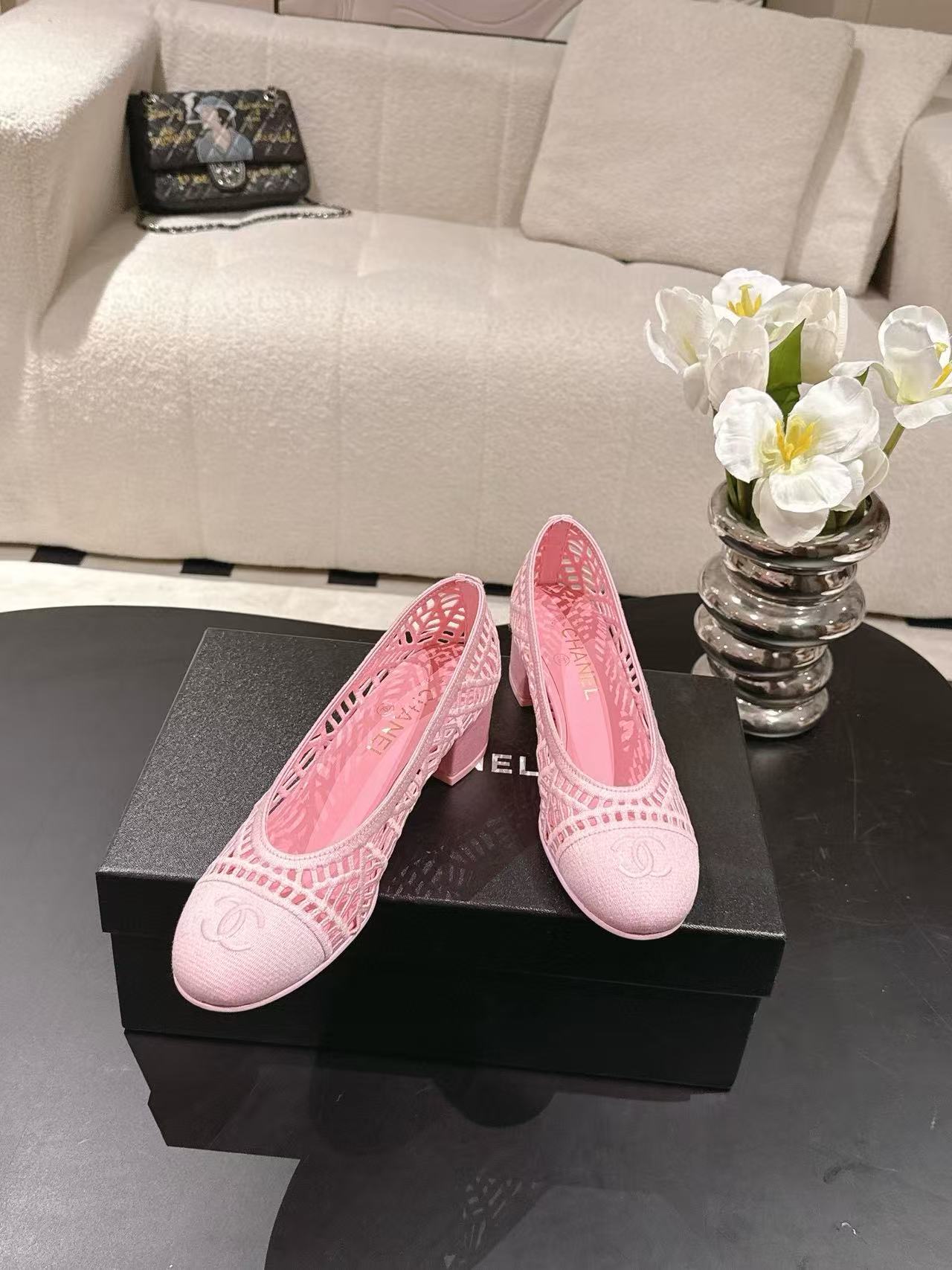 CHANE1 高品質ダブルC 中空ローヒールシューズ【50％割引+送料無料】