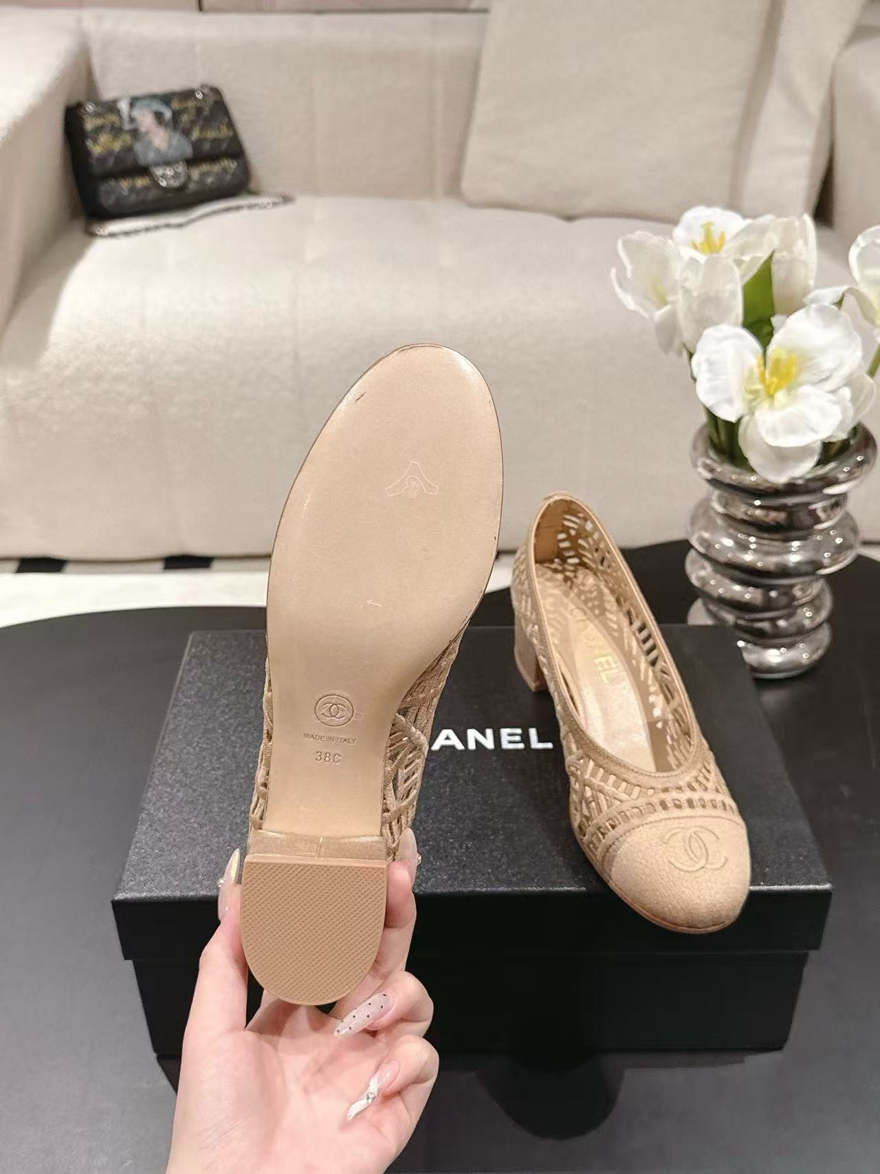 CHANE1 高品質ダブルC 中空ローヒールシューズ【50％割引+送料無料】