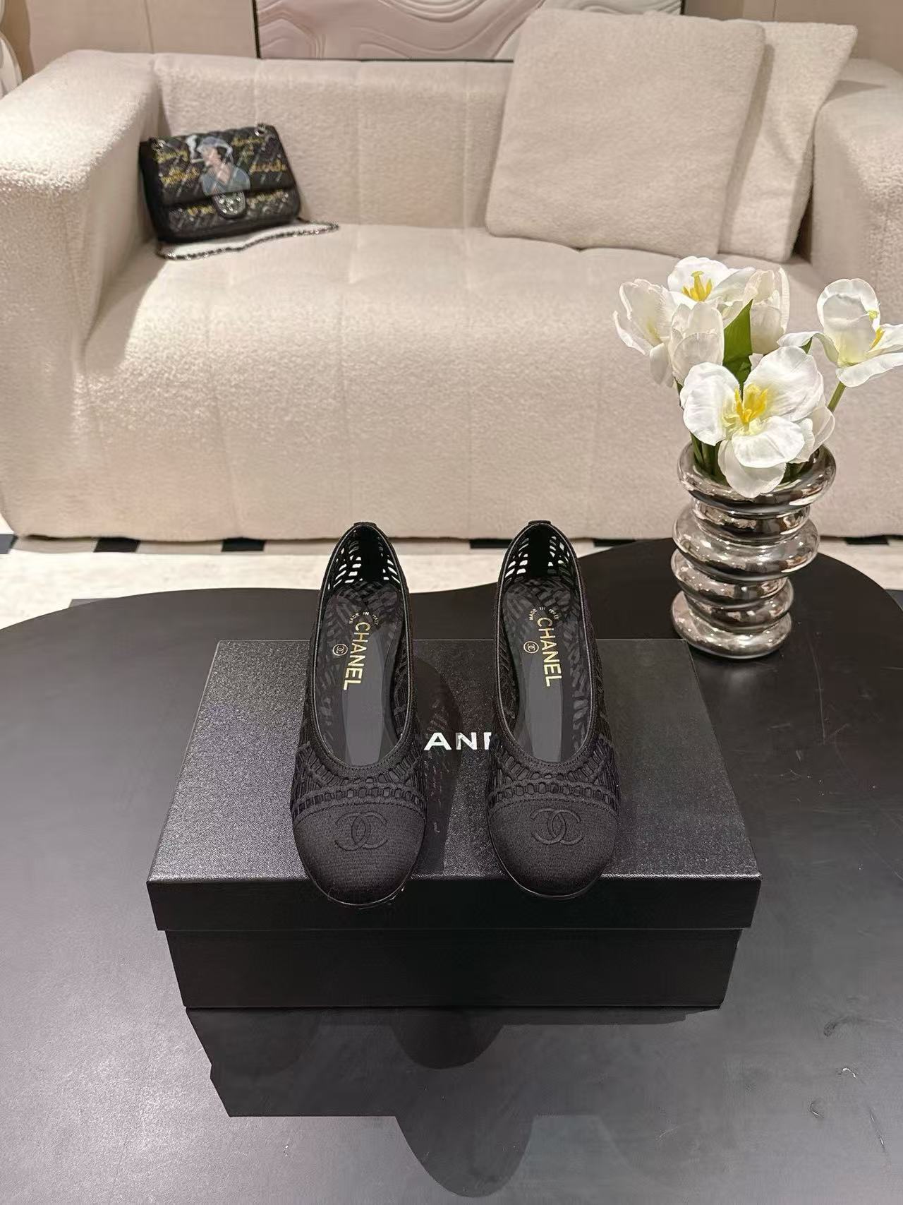 CHANE1 高品質ダブルC 中空ローヒールシューズ【50％割引+送料無料】