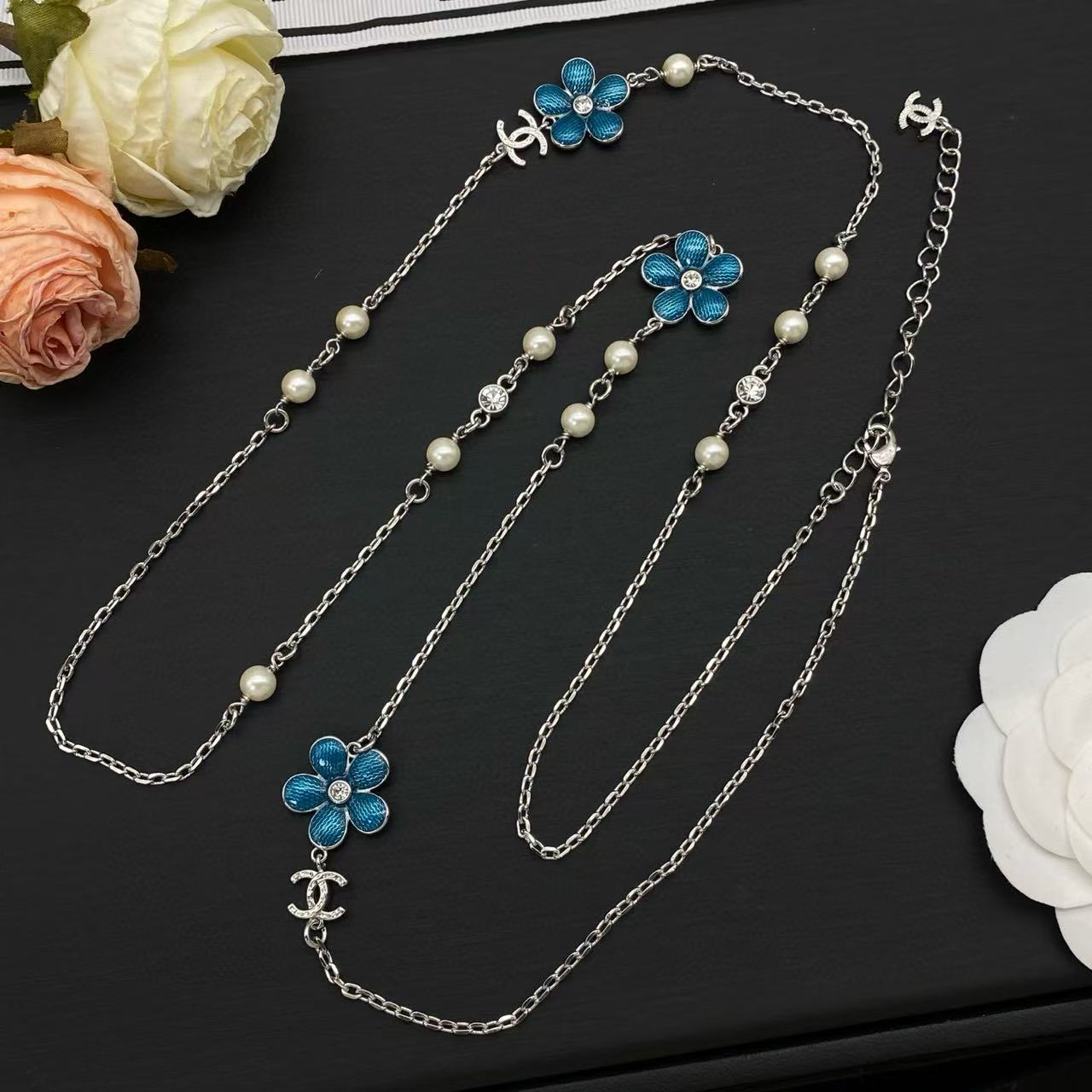 CHANE1 ブルーフローラルダブルCセーターチェーン【50％割引+送料無料】