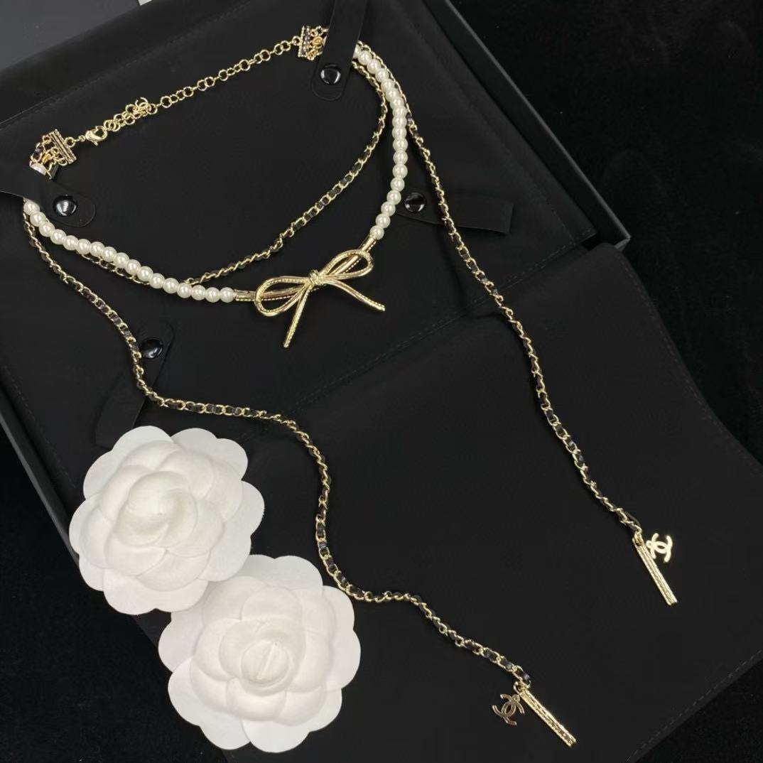 CHANE1 ダブルC ボウ 3層パールネックレス【50％割引+送料無料】