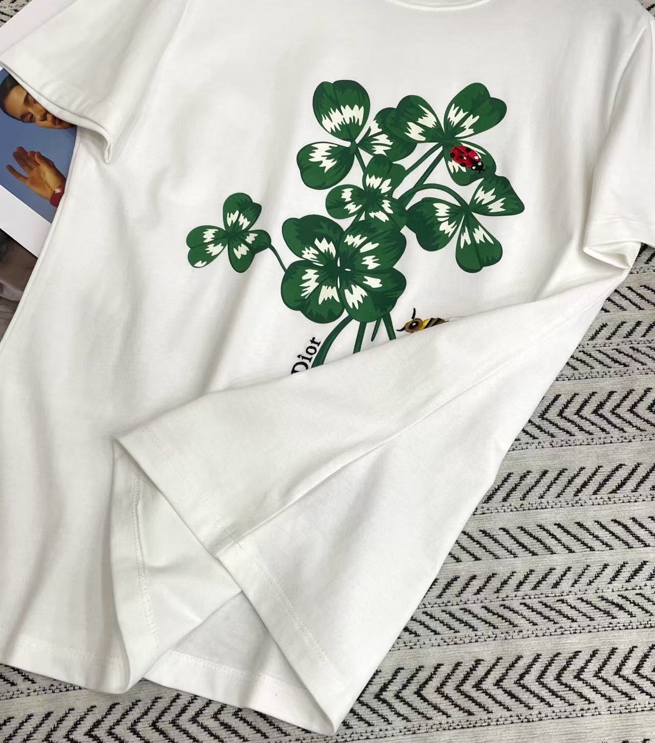 DIOR 四つ葉のクローバー フラワー 刺繍 レター Tシャツ【50％割引+送料無料】