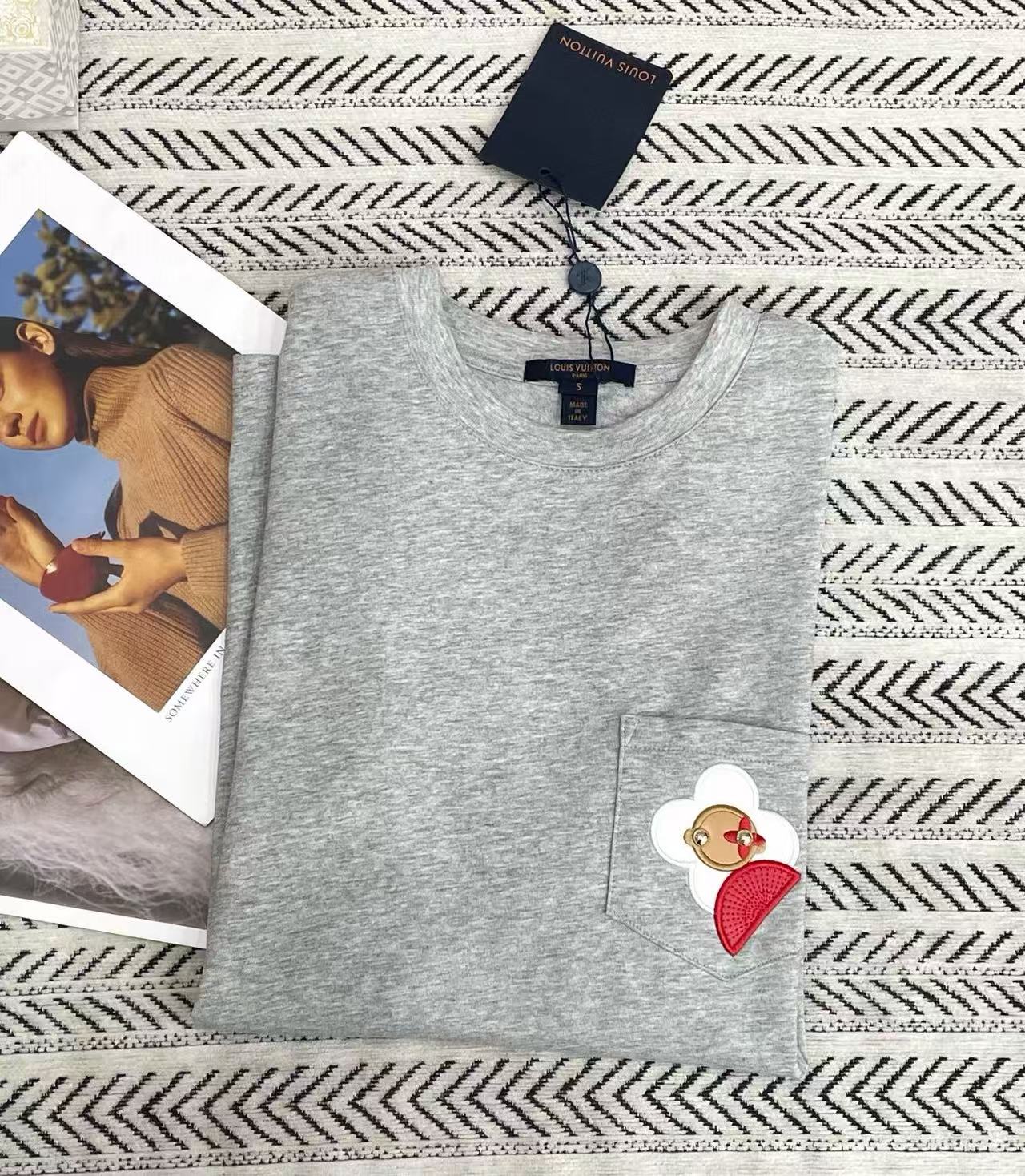 LVポケット四つ葉のクローバーTシャツ【50％割引+送料無料】