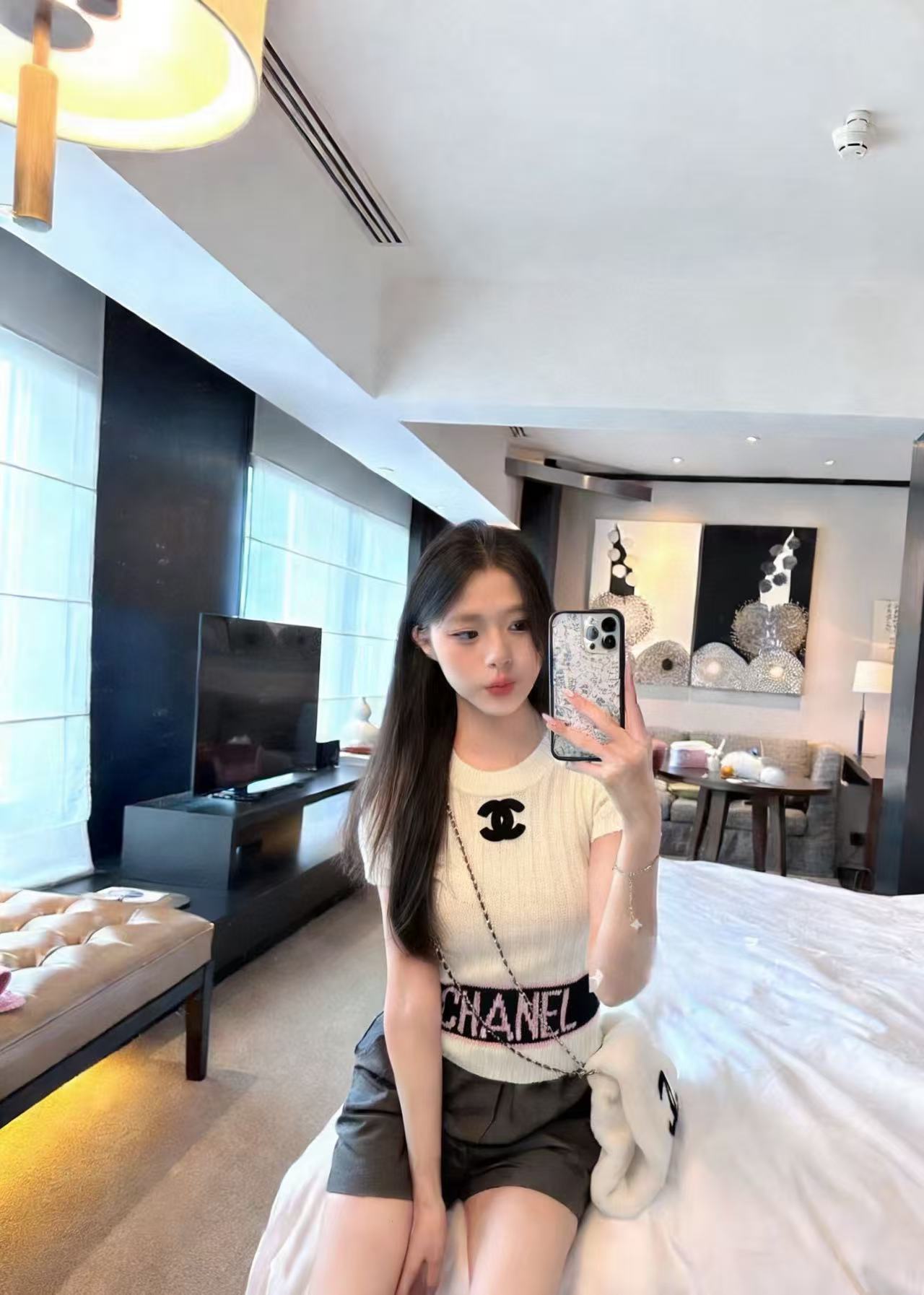 CHANE1 ダブルCレターウールセーター【50％割引+送料無料】